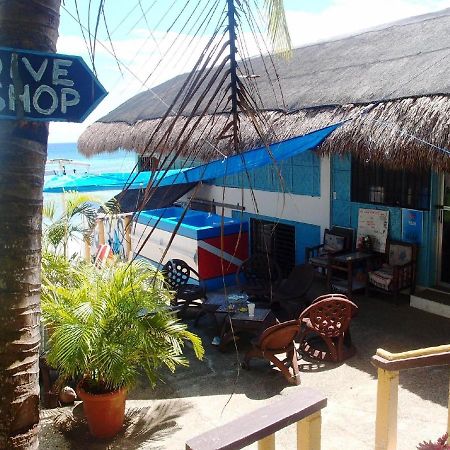 Reddoorz Premium @ Flower Beach Anda Anda  Exterior foto