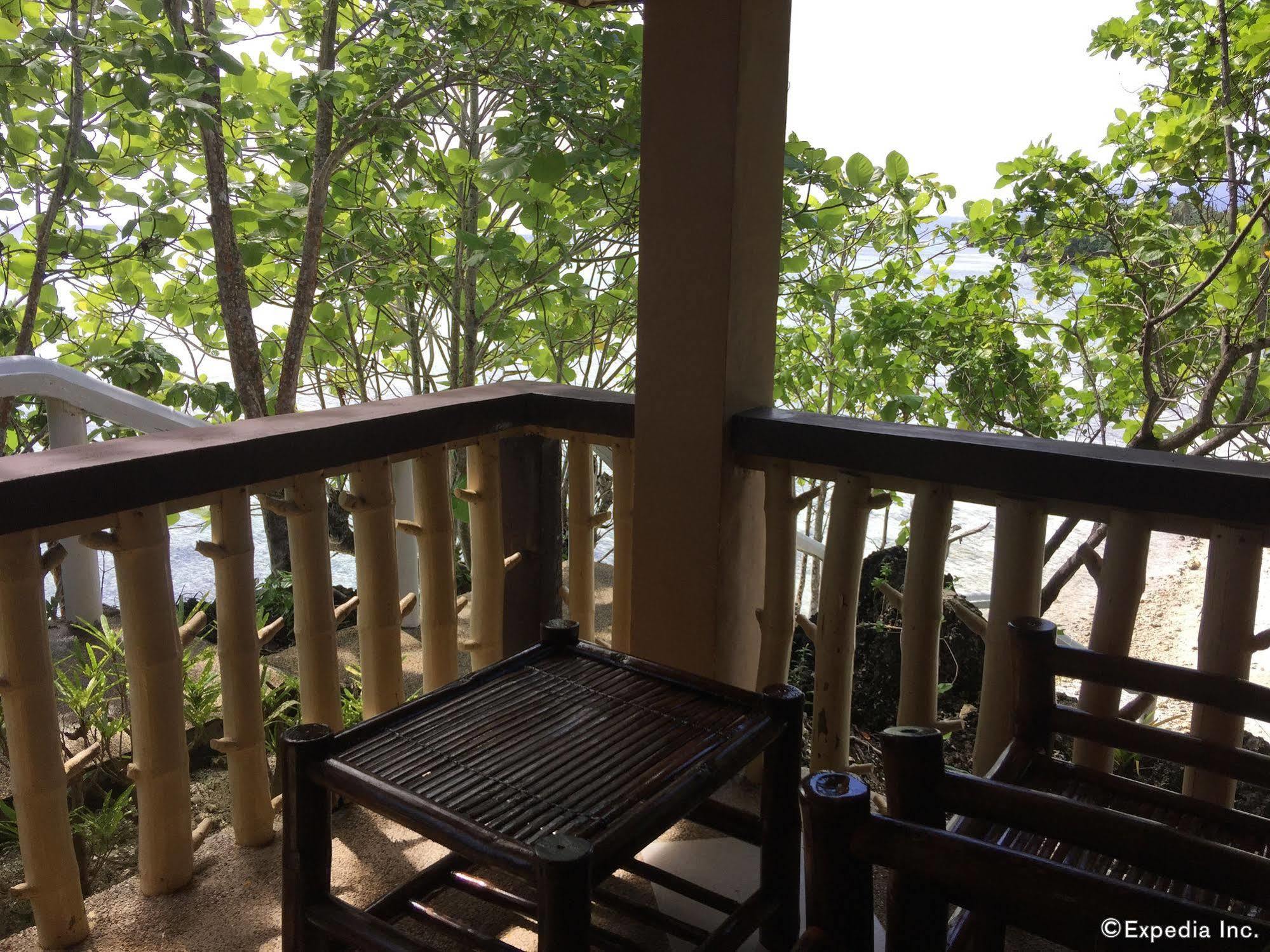 Reddoorz Premium @ Flower Beach Anda Anda  Exterior foto